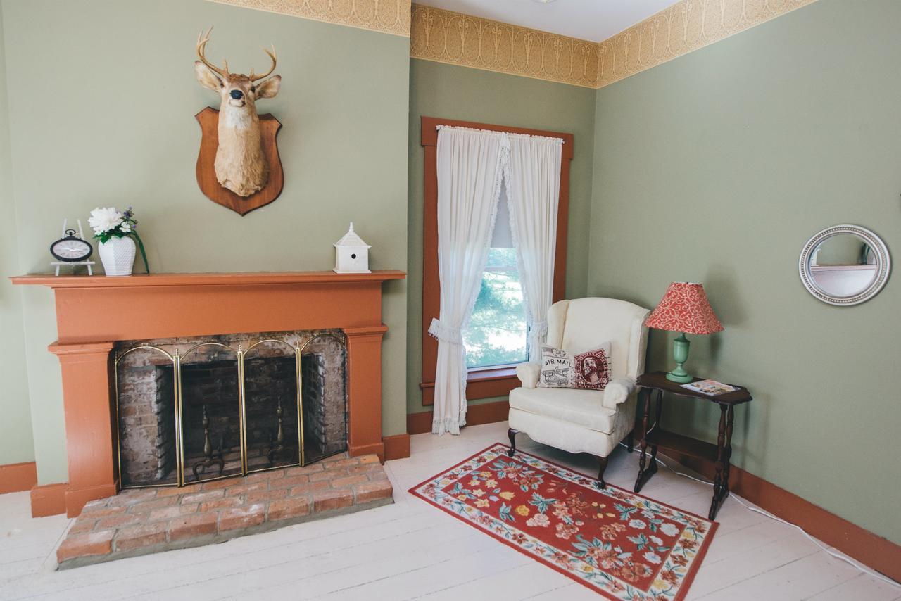 Old Caledonian Bed & Breakfast Luaran gambar
