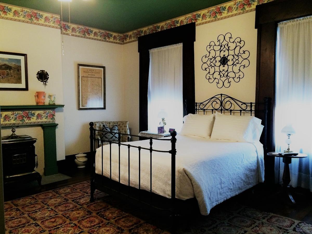 Old Caledonian Bed & Breakfast Luaran gambar