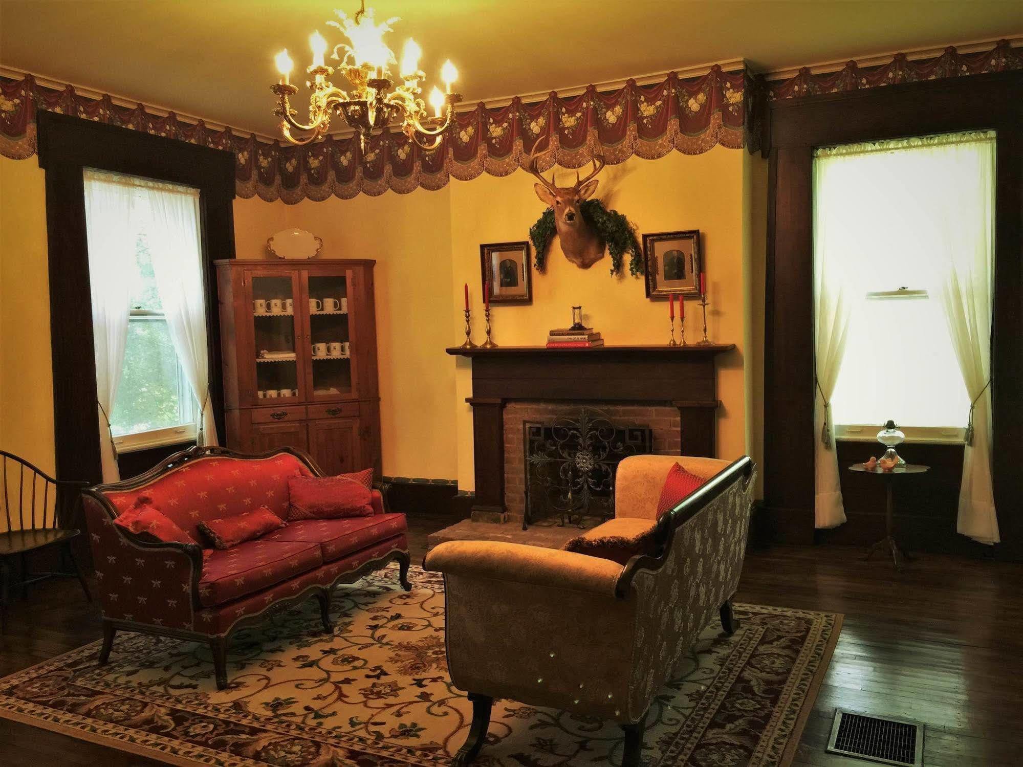 Old Caledonian Bed & Breakfast Luaran gambar