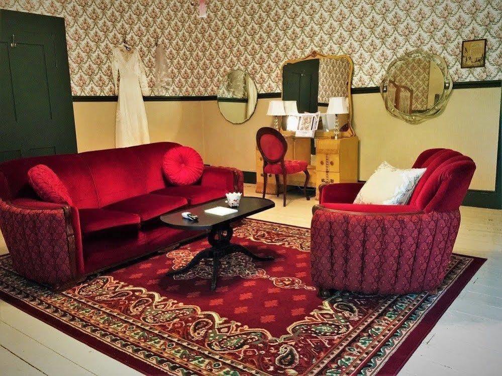 Old Caledonian Bed & Breakfast Luaran gambar